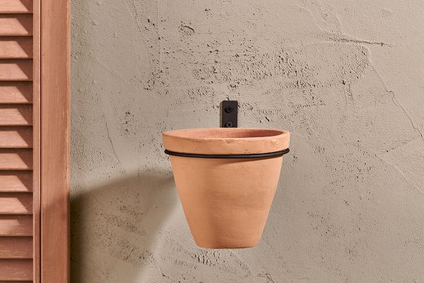 Single Wall Hung Planter