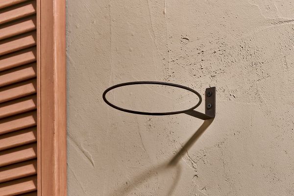 Single Wall Hung Planter